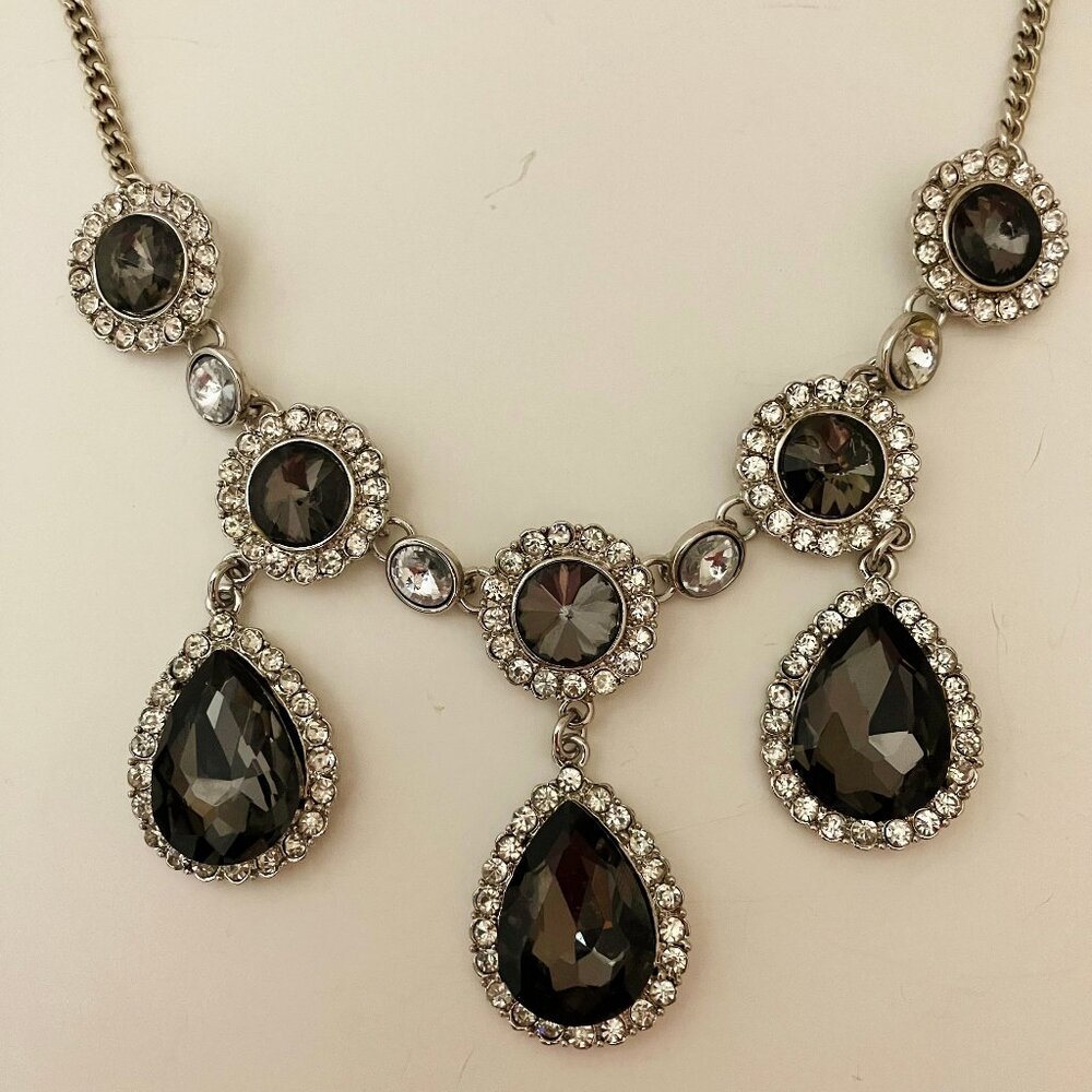 A & A Statement Necklace Brown Crystal Rhinestone Teardrop Vintage Silver Chain